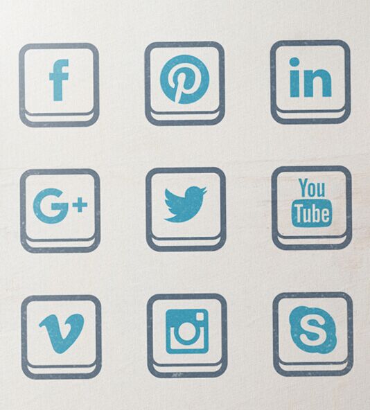 Social Media Icons (free vector set)